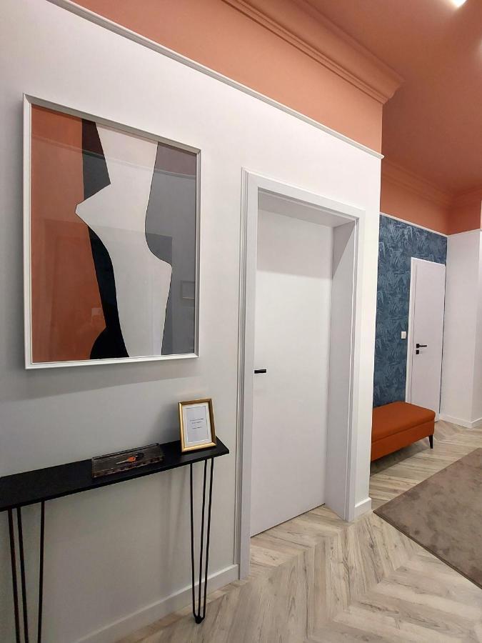 Central Gallery Apartment Debrecen Exterior photo